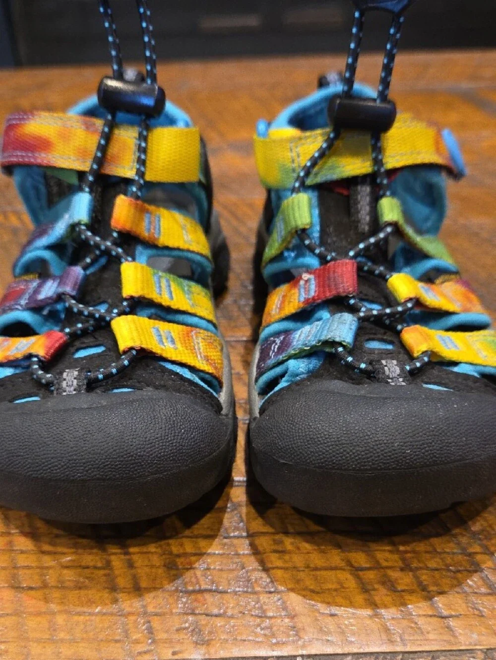 NWT Keen Toddler Kids Rainbow Strap Closed-Toe Sandals - Blue, Yellow & Black